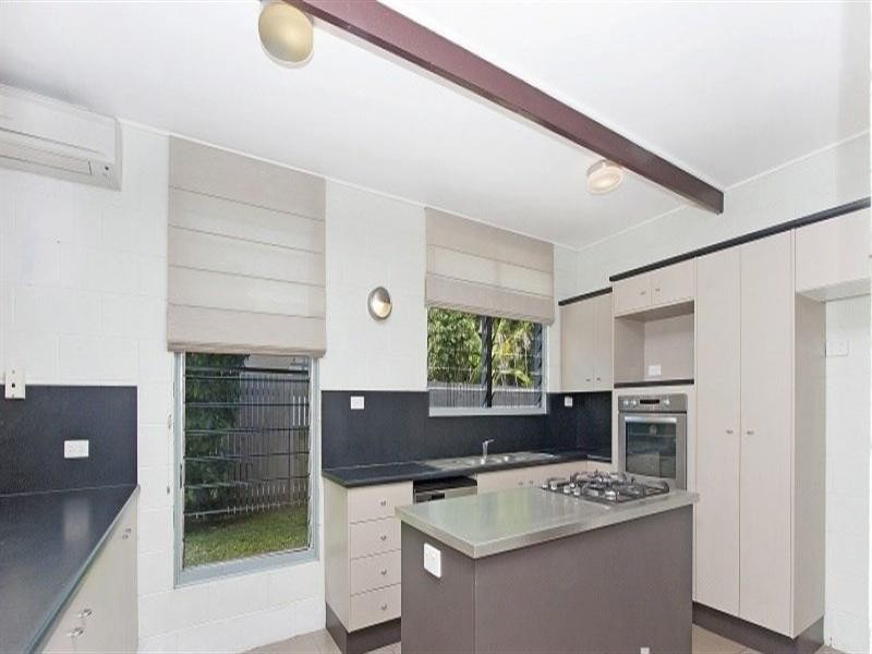 8 Maskell Street, Pallarenda QLD 4810