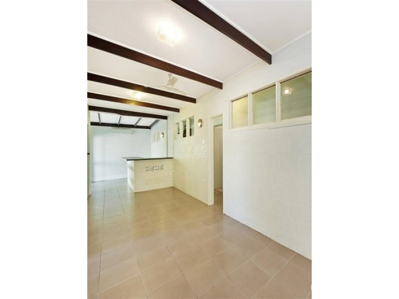 8 Maskell Street, Pallarenda QLD 4810