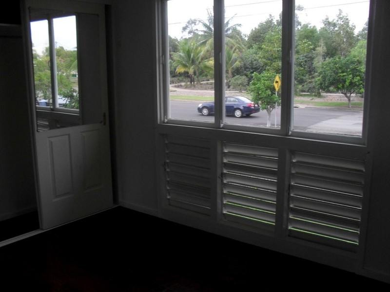 42 Hubert Street, South Townsville QLD 4810