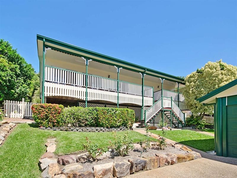 33 Nettleton Street, Mount Louisa QLD 4814