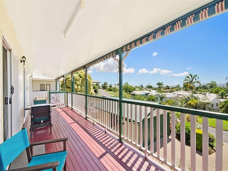 33 Nettleton Street, Mount Louisa QLD 4814