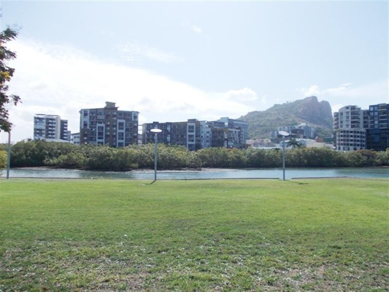 52/11 Stanley Street, Townsville City QLD 4810