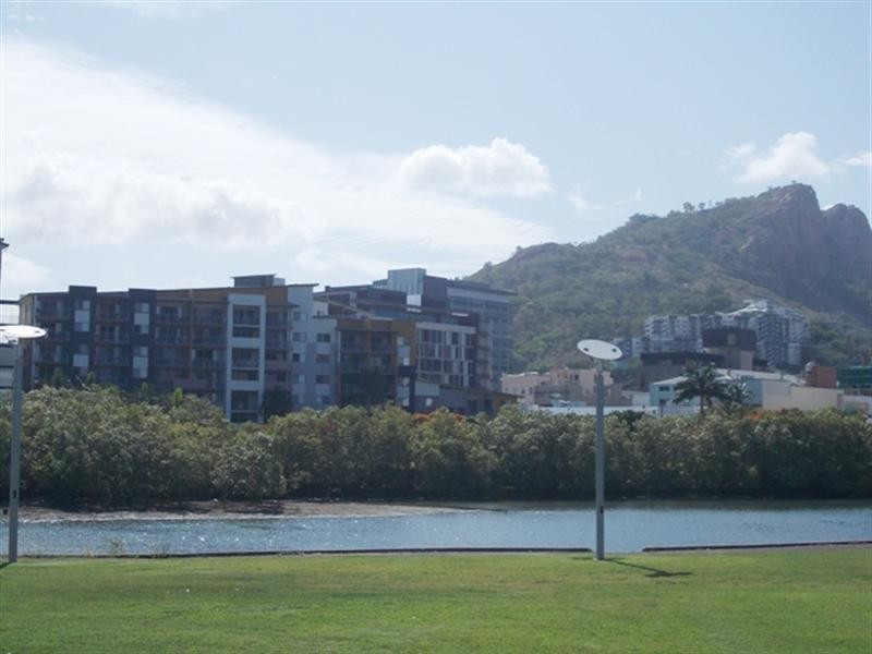 52/11 Stanley Street, Townsville City QLD 4810