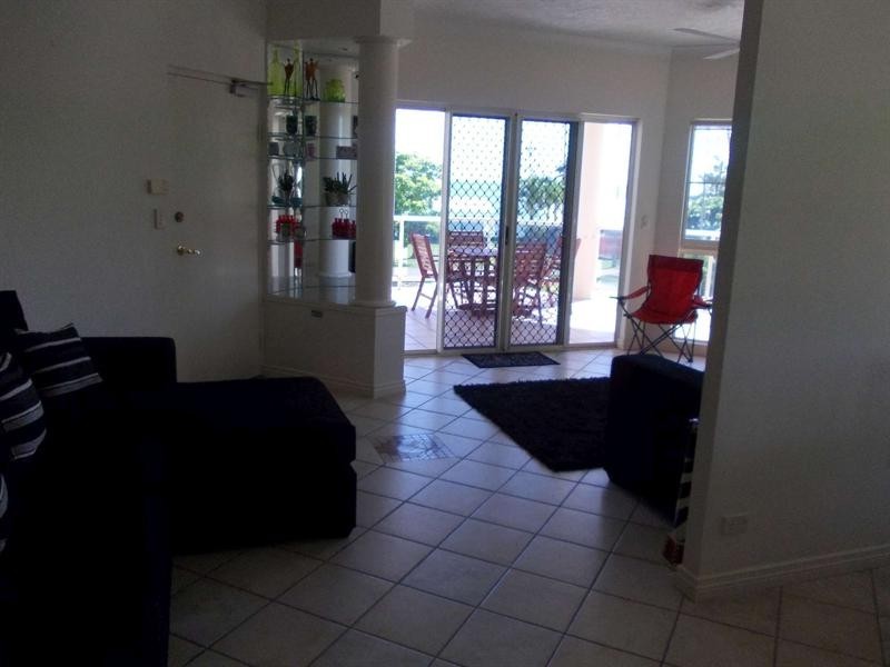 1/100 The Strand, North Ward QLD 4810