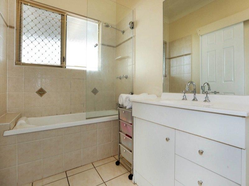 17 La Trobe Close, Douglas QLD 4814