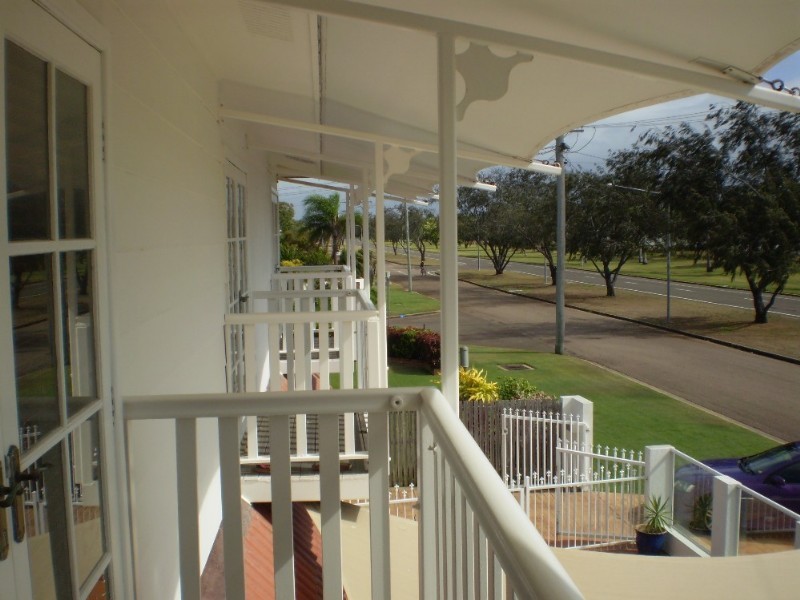 75 The Esplanade, Pallarenda QLD 4810