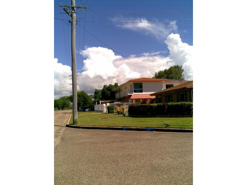 75 The Esplanade, Pallarenda QLD 4810