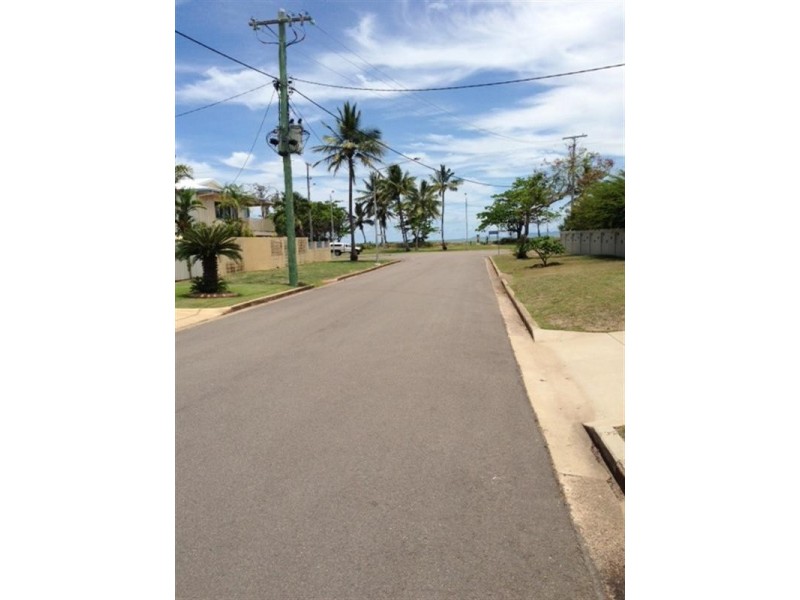 5 Sallows Street, Pallarenda QLD 4810