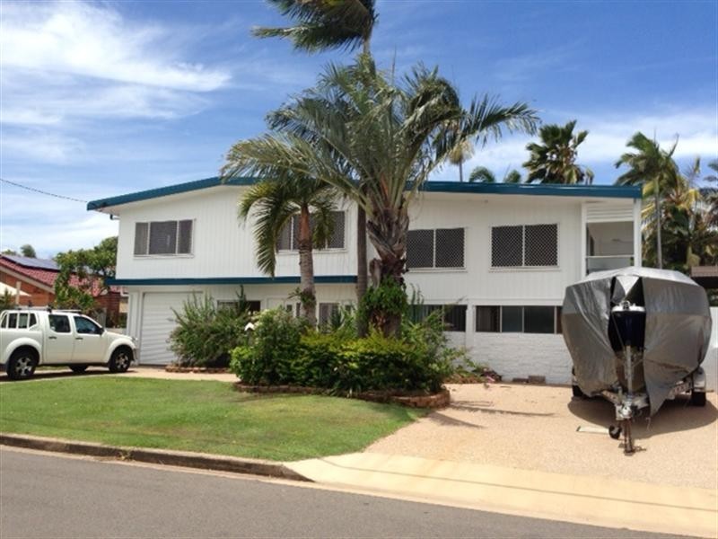 5 Sallows Street, Pallarenda QLD 4810