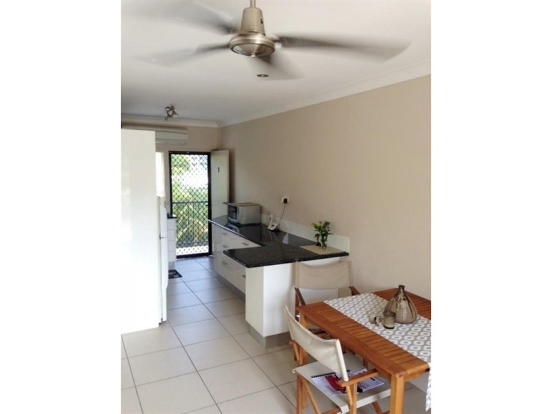 5/2 Mckinley Street, North Ward QLD 4810