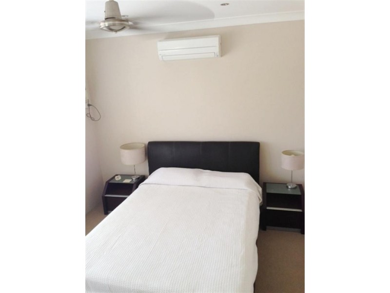 5/2 Mckinley Street, North Ward QLD 4810