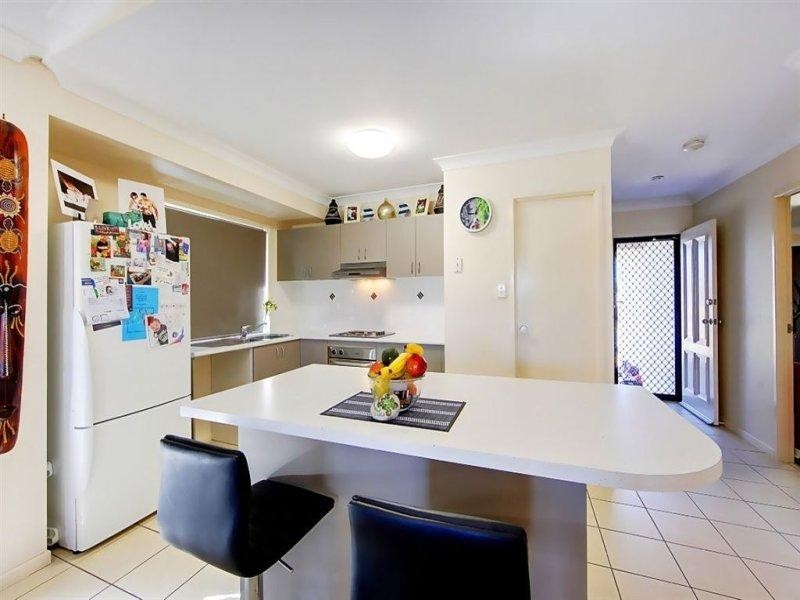 4 Eton Court, Burdell QLD 4818