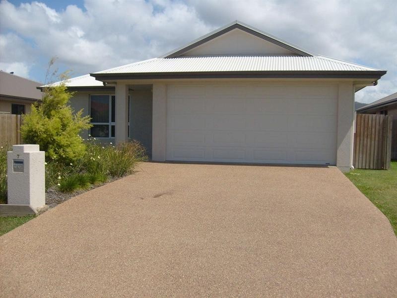 7 Brookside Close, Idalia QLD 4811