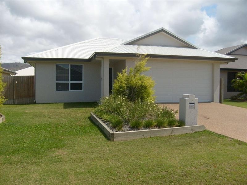 7 Brookside Close, Idalia QLD 4811