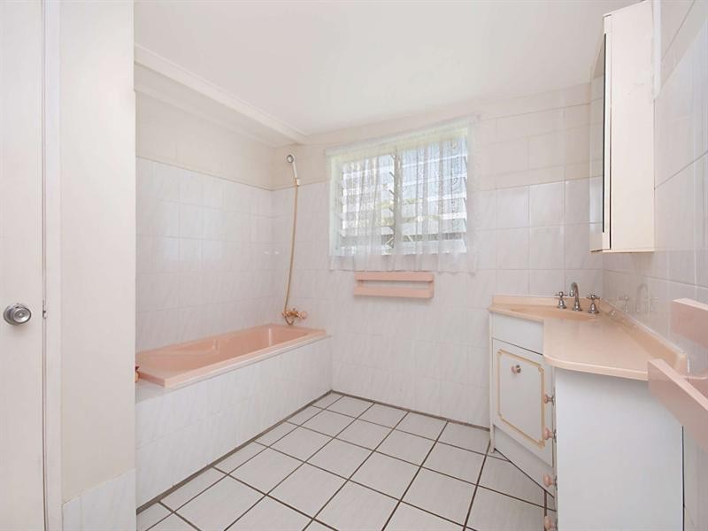 1642 Riverway Drive, Kelso QLD 4815