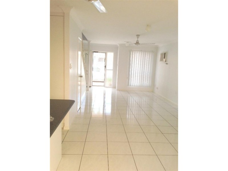 3/64 Hodel Street, Rosslea QLD 4812