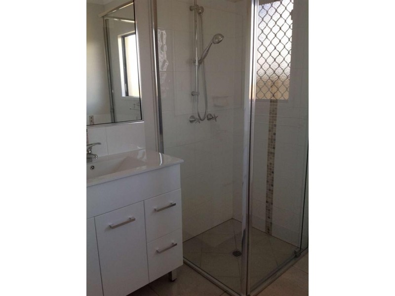 85 Griffey Street, Burdell QLD 4818