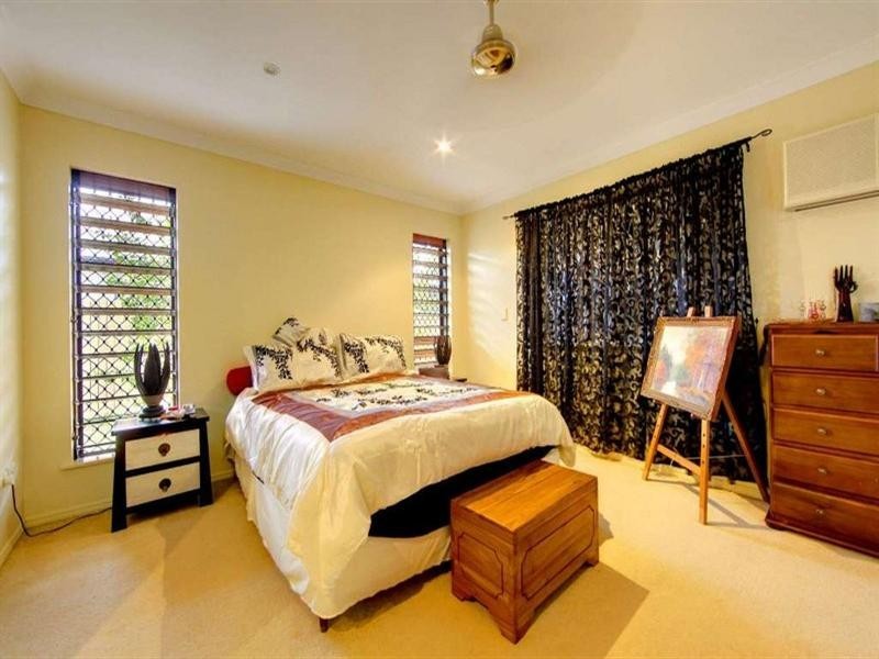 Mount Louisa QLD 4814