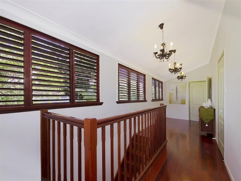 18 Hubert Street, South Townsville QLD 4810