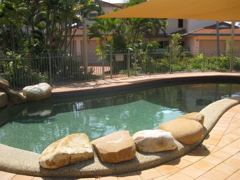 10/30 Martinez Avenue, West End QLD 4810