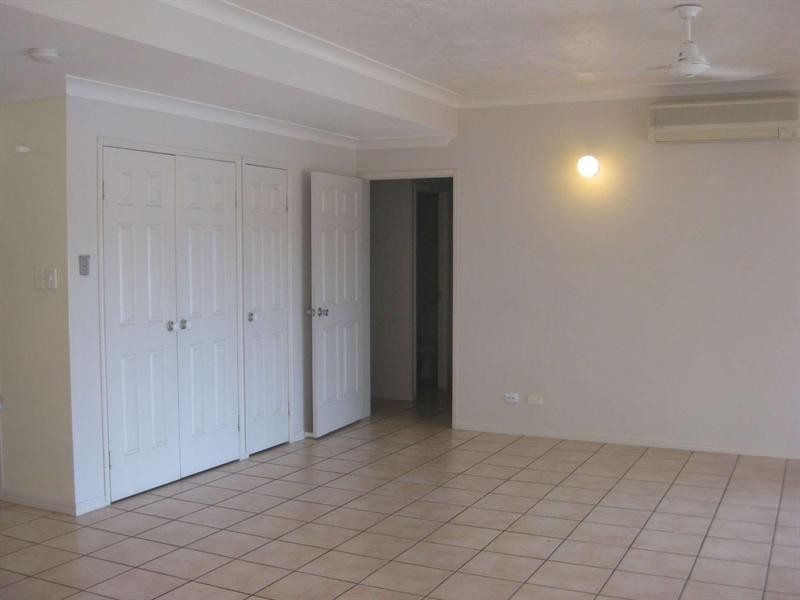 10/30 Martinez Avenue, West End QLD 4810