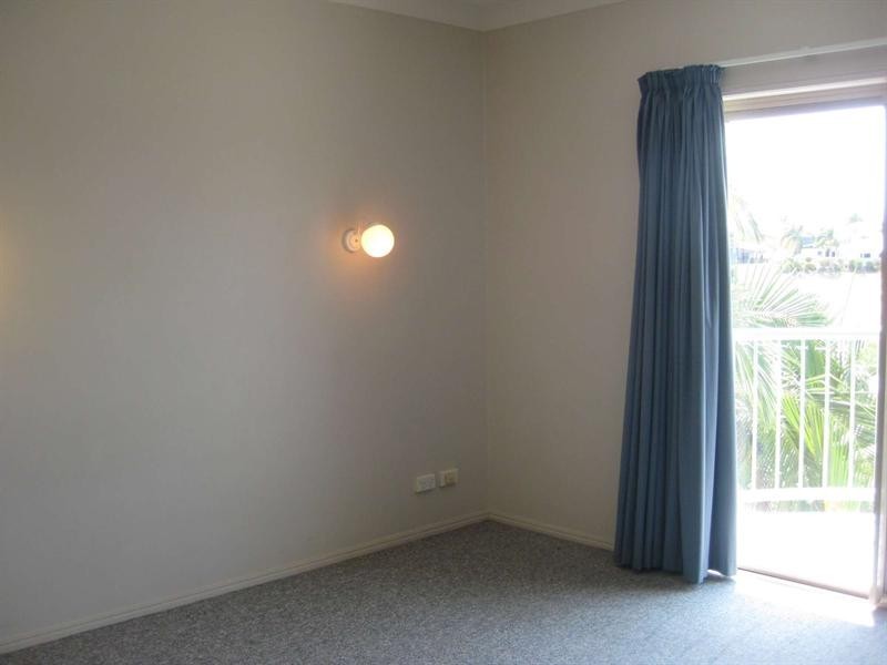 10/30 Martinez Avenue, West End QLD 4810