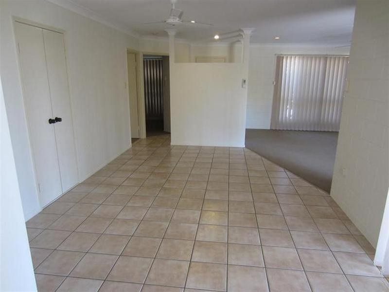 1 Fielding Way, Kirwan QLD 4817