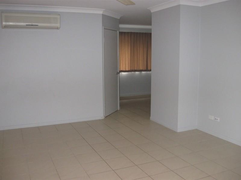 101 Woodwark Drive, Bushland Beach QLD 4818