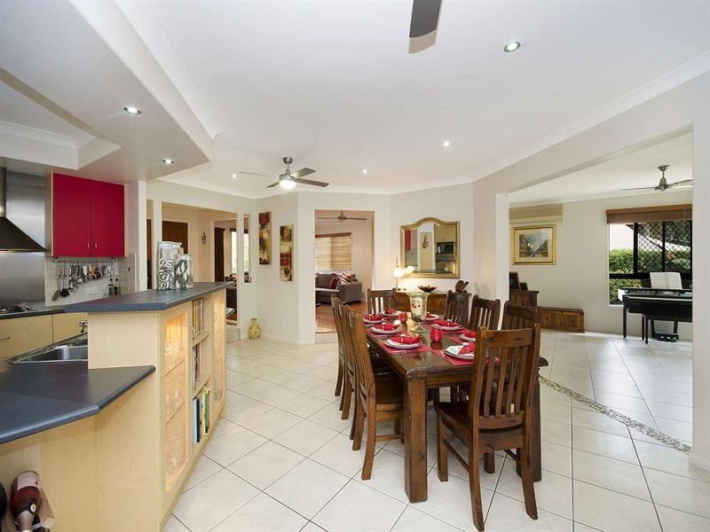 3 Coolan Court, Bushland Beach QLD 4818