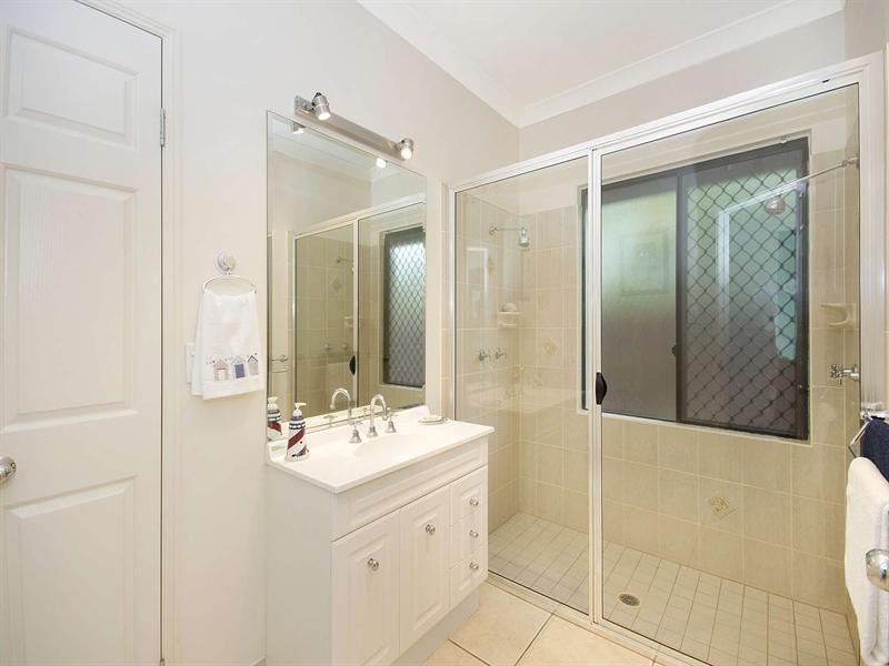 3 Coolan Court, Bushland Beach QLD 4818