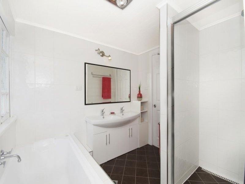 157 Eyre Street, North Ward QLD 4810