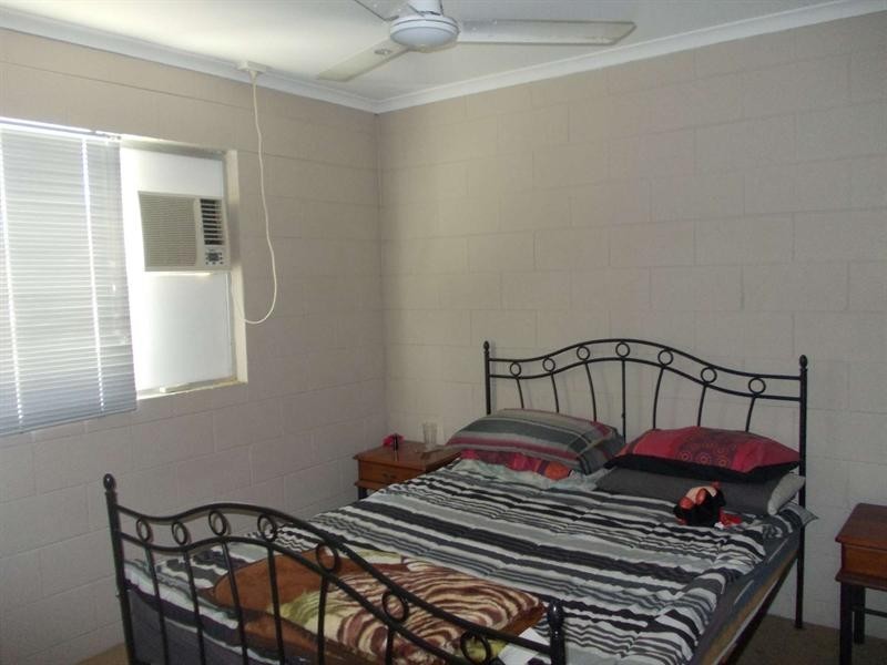 8/21 Landsborough Street, North Ward QLD 4810