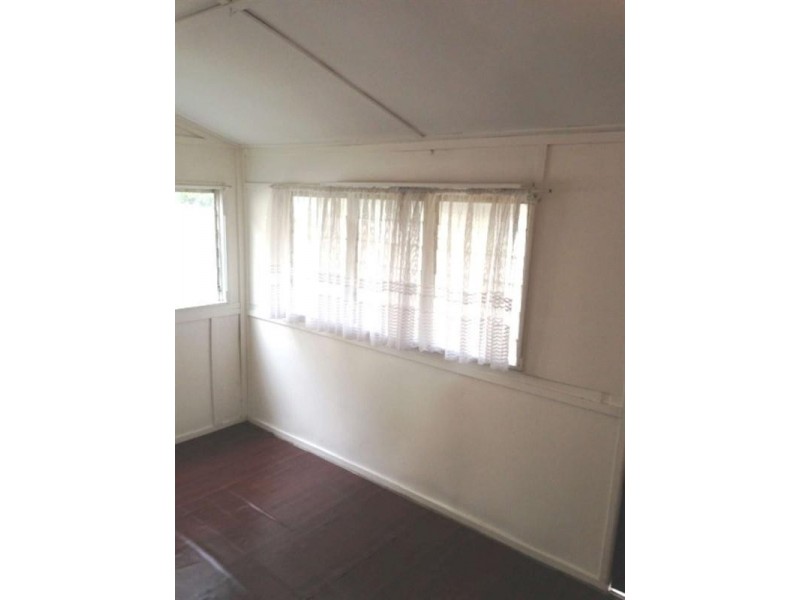 33 Perkins Street, South Townsville QLD 4810