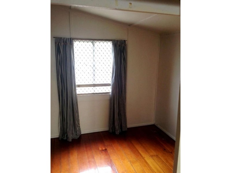 33 Perkins Street, South Townsville QLD 4810