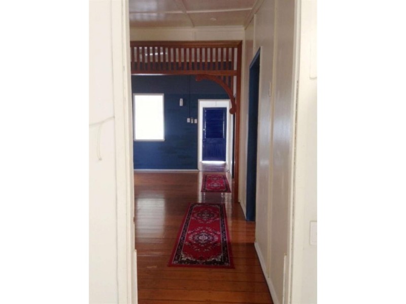 33 Perkins Street, South Townsville QLD 4810