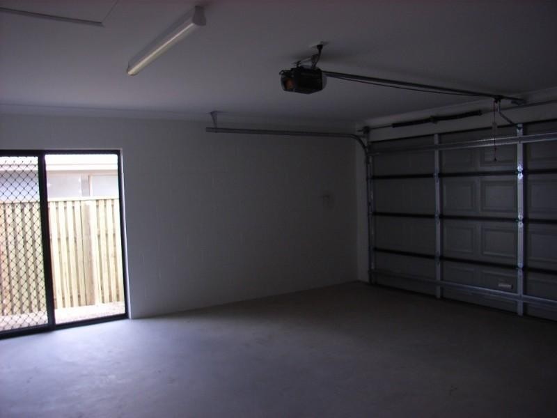 Bushland Beach QLD 4818