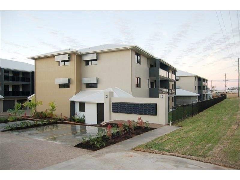 16/321 Angus Smith Drive, Douglas QLD 4814