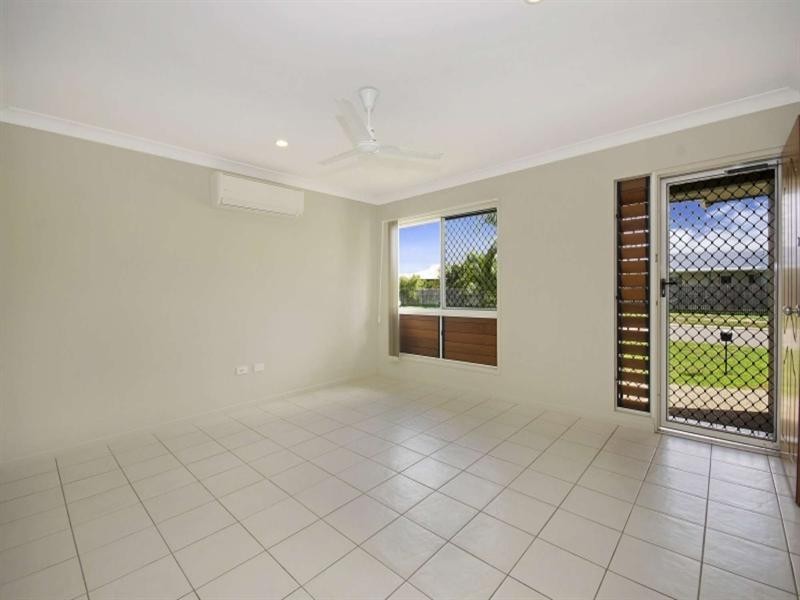 9 Bridgewater Drive, Condon QLD 4815