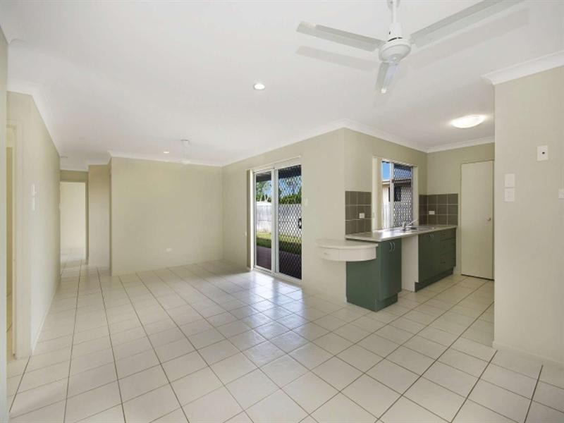 9 Bridgewater Drive, Condon QLD 4815