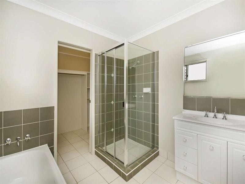 9 Bridgewater Drive, Condon QLD 4815