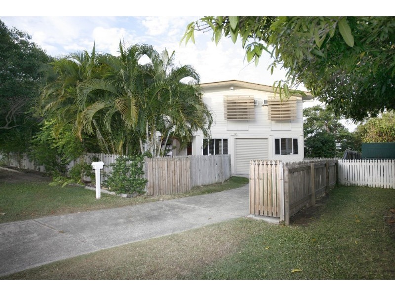 20 Nowland Avenue, Cranbrook QLD 4814