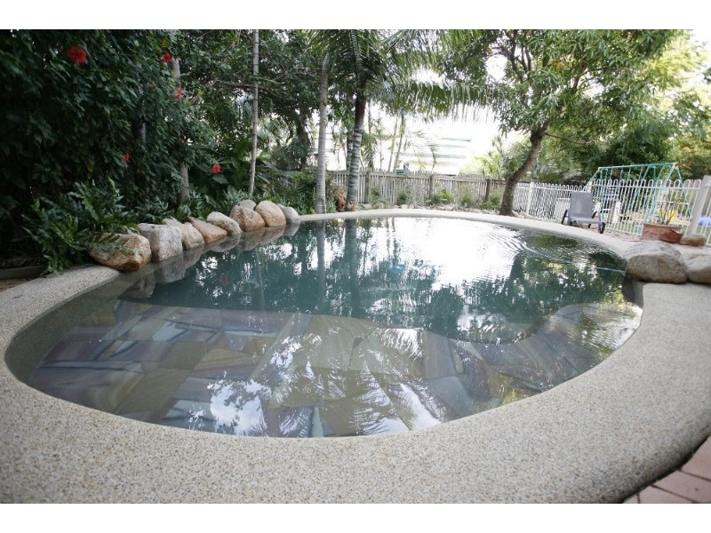 20 Nowland Avenue, Cranbrook QLD 4814