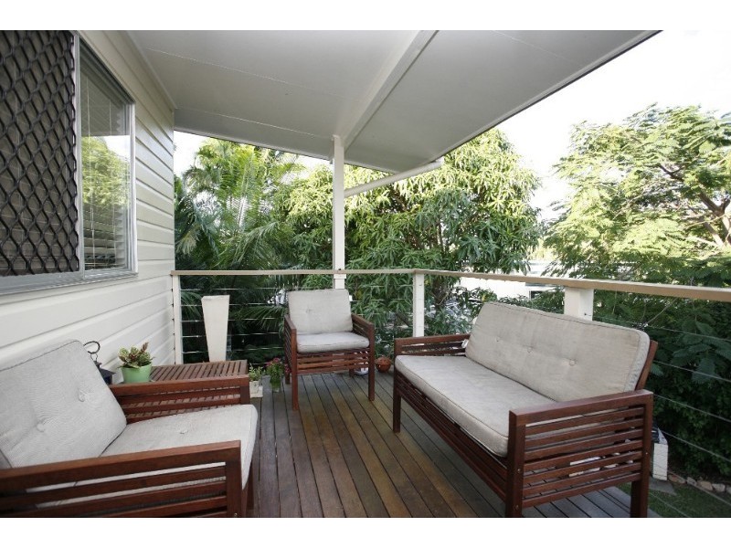 20 Nowland Avenue, Cranbrook QLD 4814