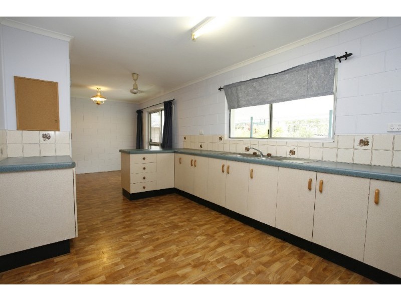 21 Lanark Street, Kirwan QLD 4817