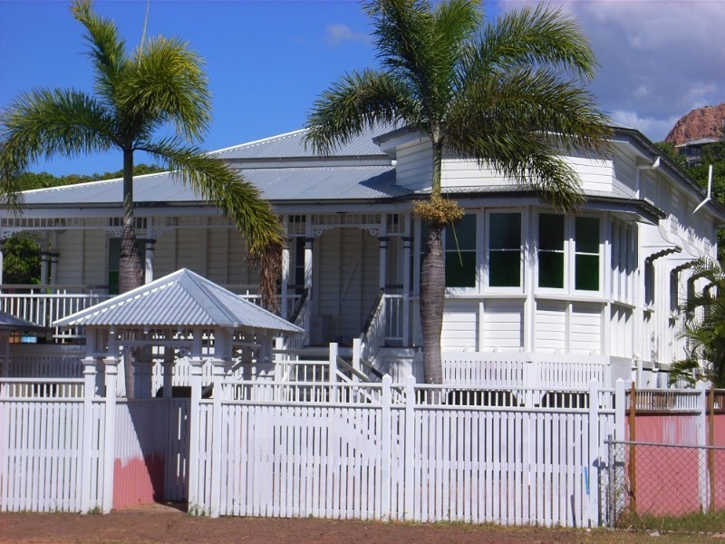 14 Primrose Street, North Ward QLD 4810