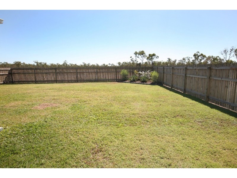 60 Kinnardy Street, Burdell QLD 4818