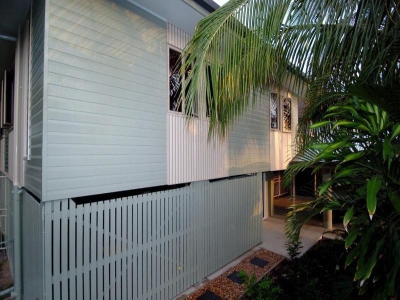 Railway Estate QLD 4810