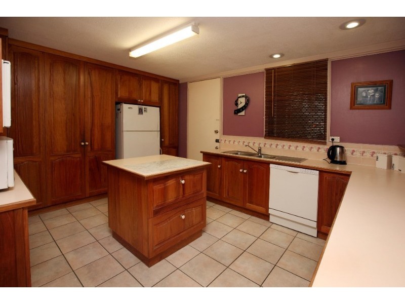 18 Choonda Street, Cranbrook QLD 4814