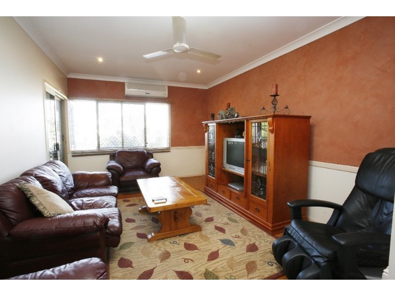 50 Flagstone Avenue, Rangewood QLD 4817