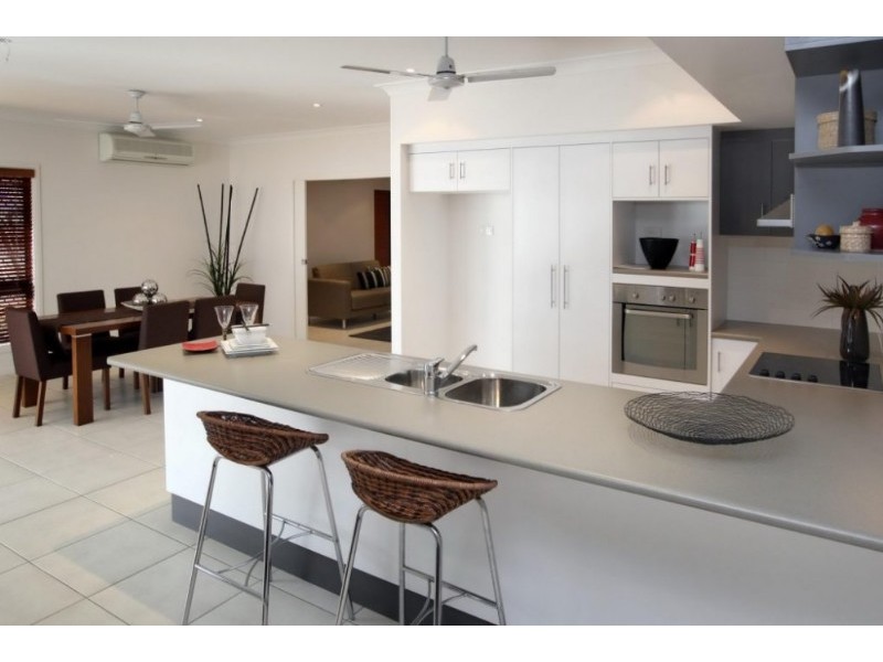 14 Adrian Rise, Mount Louisa QLD 4814